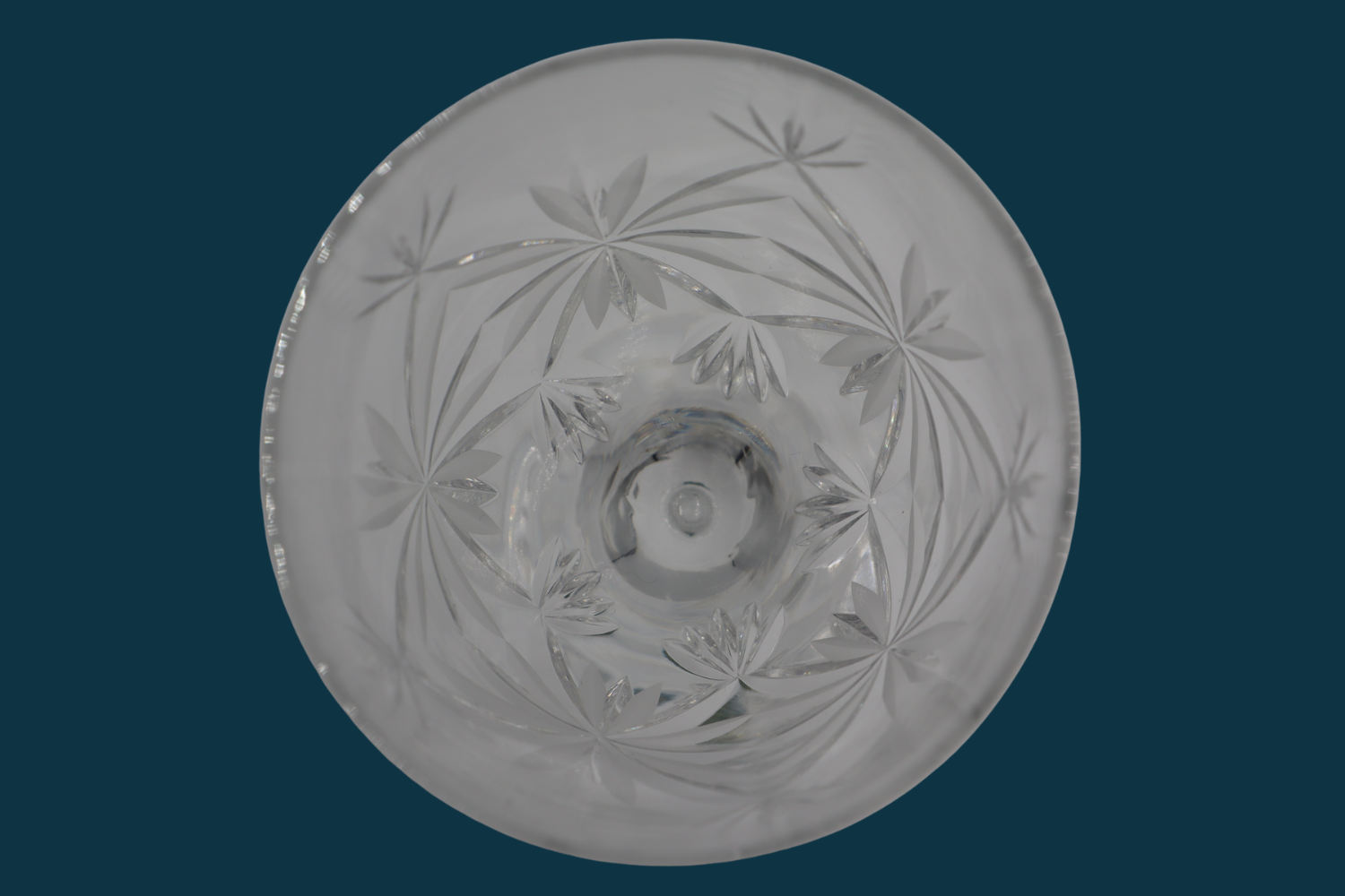 Welsh Royal Crystal Wine Glass - Image 3